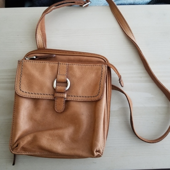 fossil travel purse